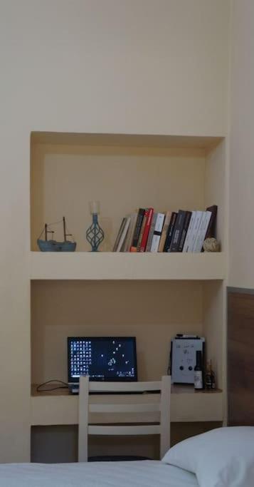 Alle'S M Shyri Studio Apartment Tirana Exterior photo